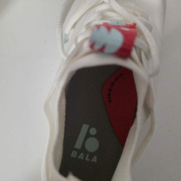 Bala Twelves Nurse Shoes Womens 5.5 White And Pink And Teal - Picture 4 of 8